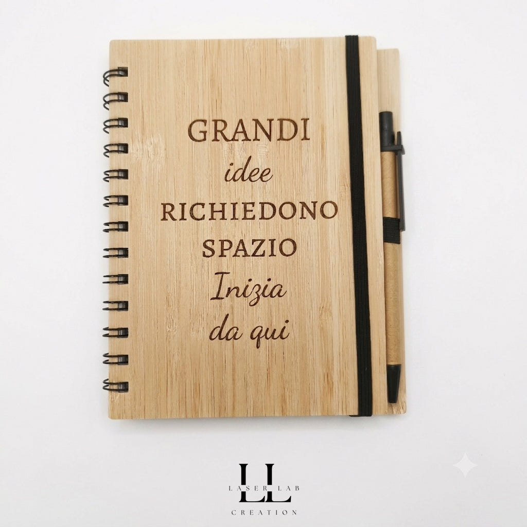 Agenda in bambù con penna personalizzata con incisione laser o vinile