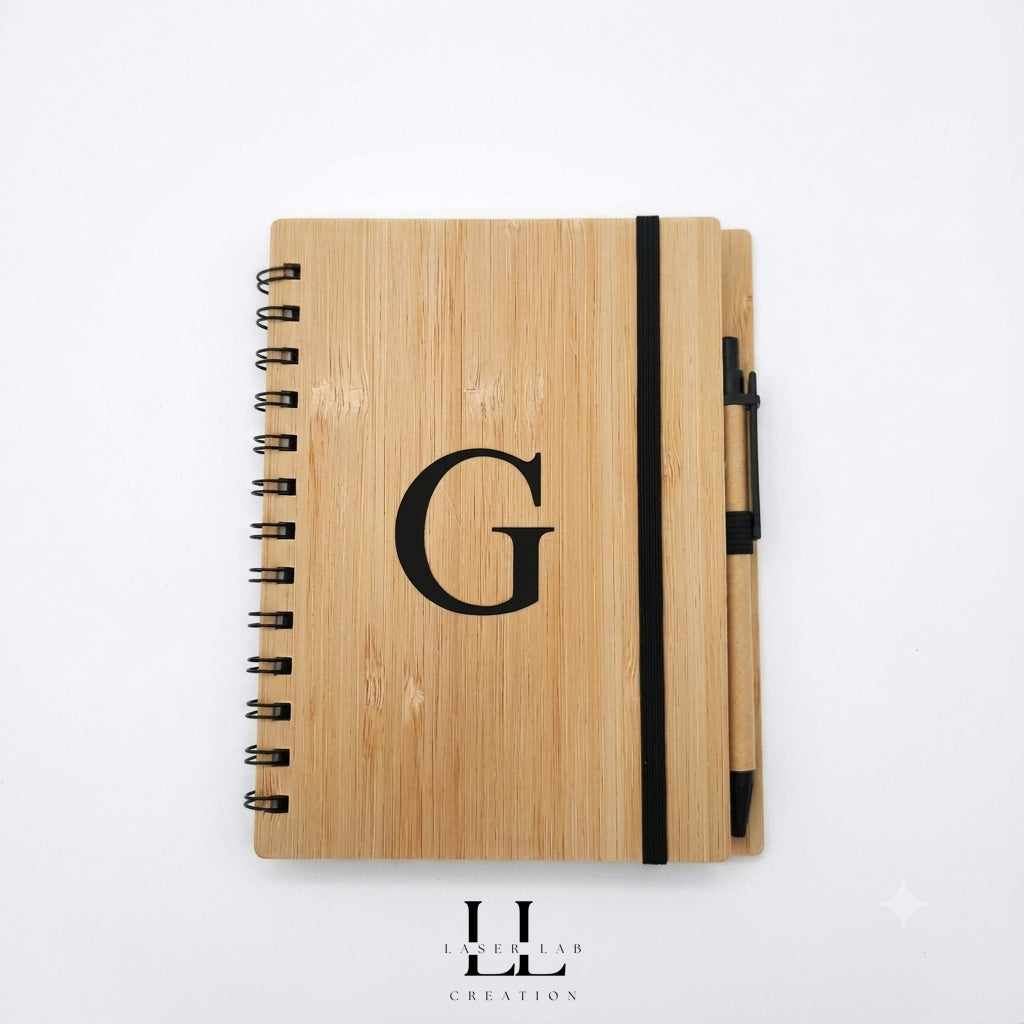 Agenda in bambù con penna personalizzata con incisione laser o vinile