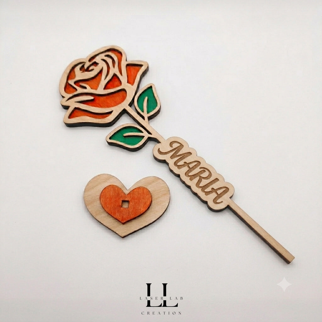 Rosa in legno personalizzata con nome inciso