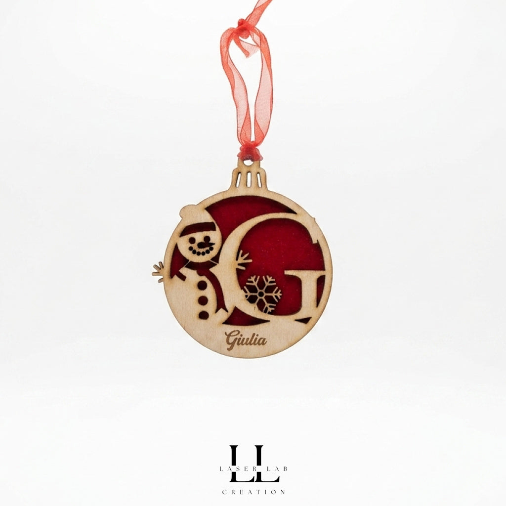 Ornamento natalizio personalizzato in legno lettera con nome