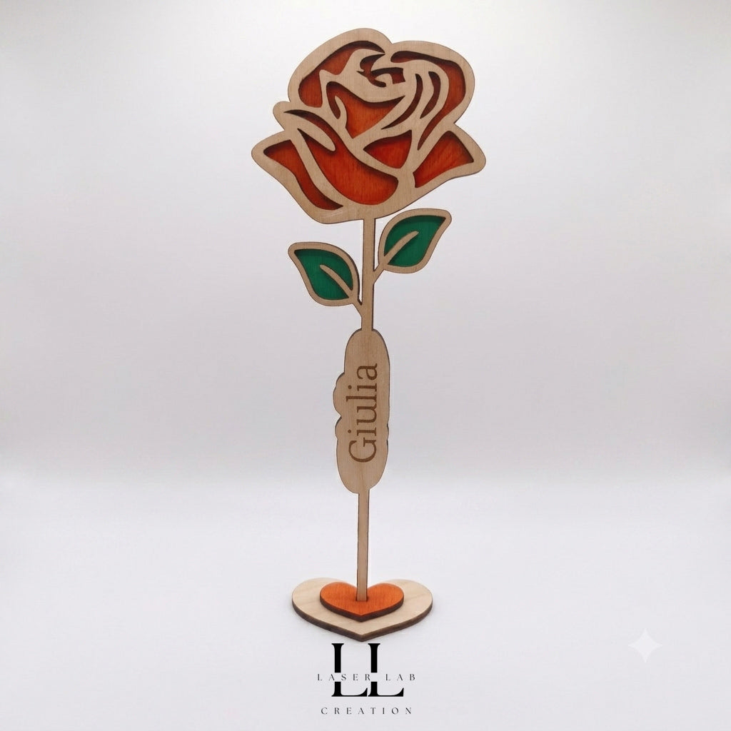 Rosa in legno personalizzata con nome inciso